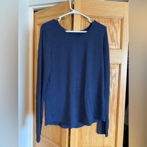 90 Degrees. Long sleeve. Navy blue. Size large. Like new.